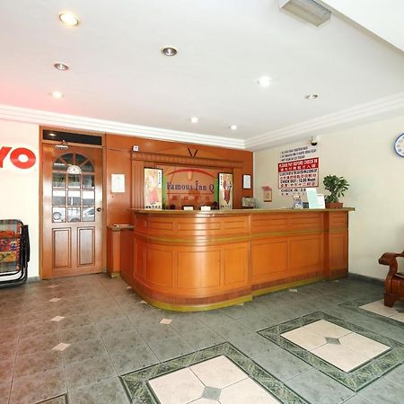 Oyo 764 Hotel Famous Inn Malacca Exteriör bild