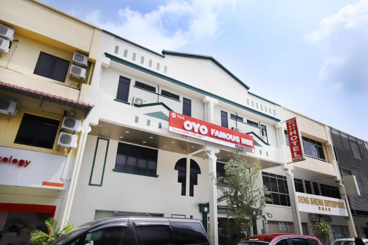 Oyo 764 Hotel Famous Inn Malacca Exteriör bild